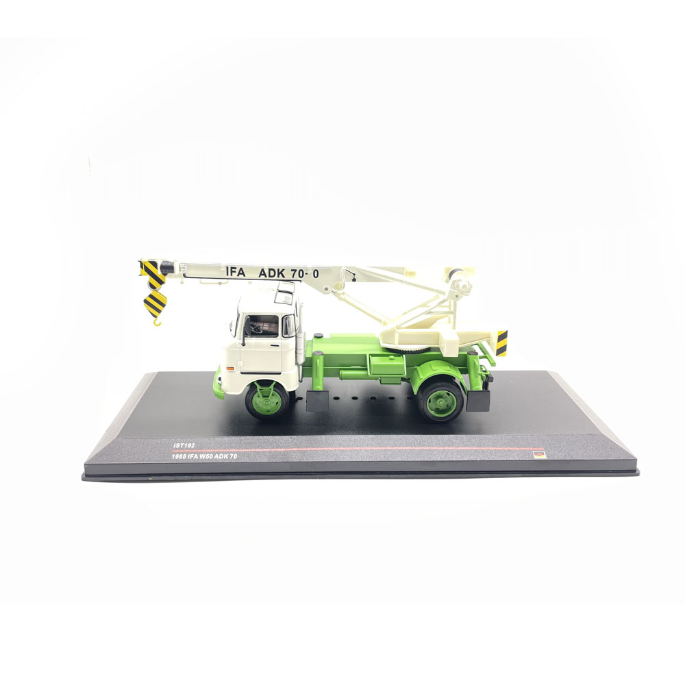 1:43 Scale Resin Truck Model 1 - Vintage Collectible Trucks 评论和价格